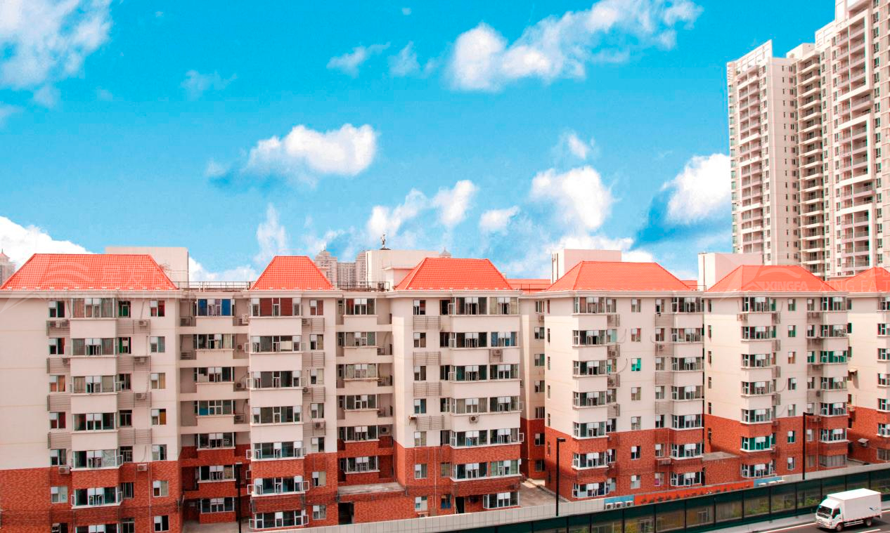平改坡工程用合成樹(shù)脂瓦的優(yōu)勢，不僅僅是提升城市形象那么簡(jiǎn)單！