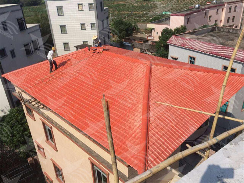 探秘農村自建房建房利器！樹(shù)脂瓦多少錢(qián)一平，合成樹(shù)脂瓦價(jià)格揭秘！